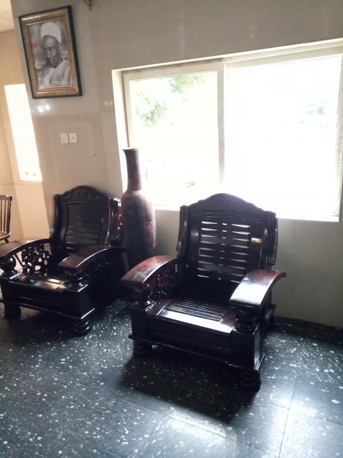 Crocodile Hotels And Restaurant Limited Kaduna Bagian luar foto